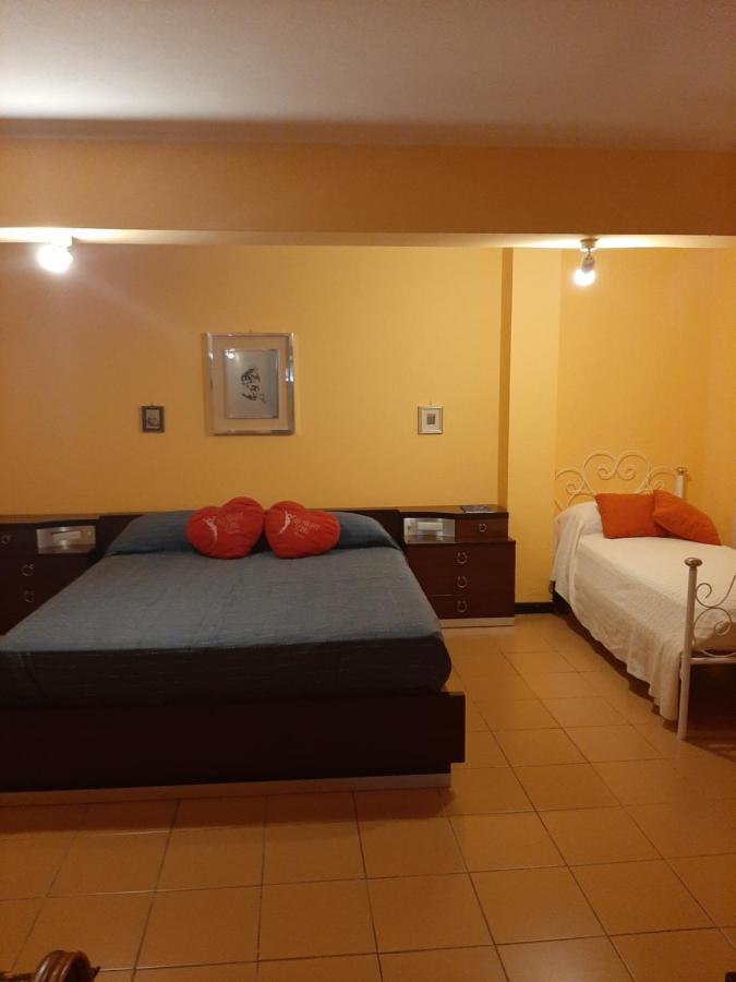 Lomarchi Holiday Home Carini Dış mekan fotoğraf