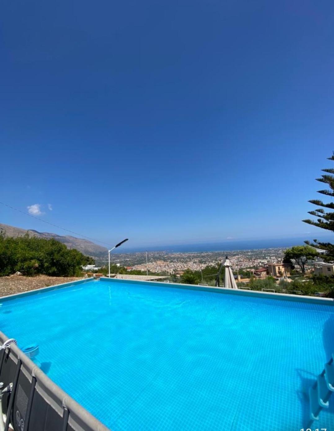Lomarchi Holiday Home Carini Dış mekan fotoğraf