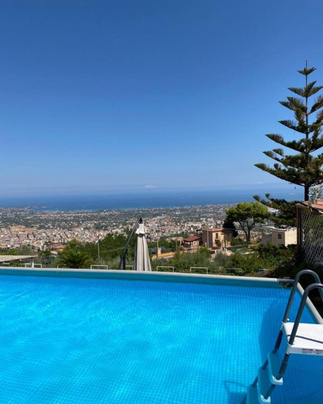 Lomarchi Holiday Home Carini Oda fotoğraf